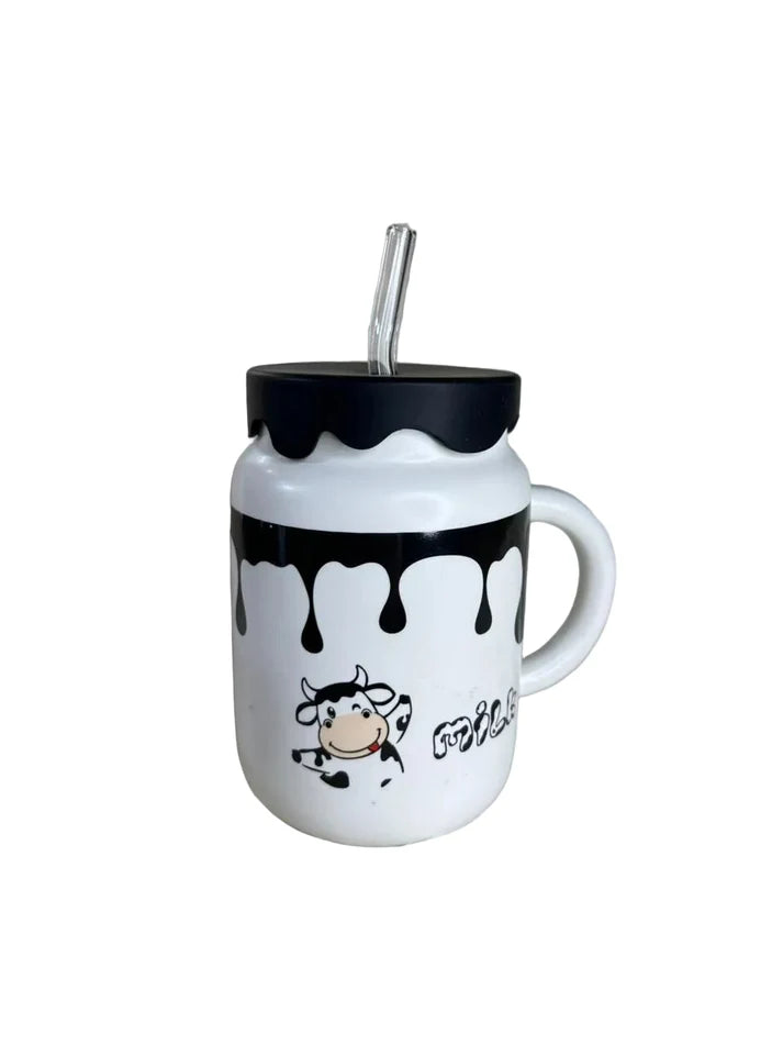 Playful Cow-Themed Mug with Lid and Straw – Fun Kitchenware